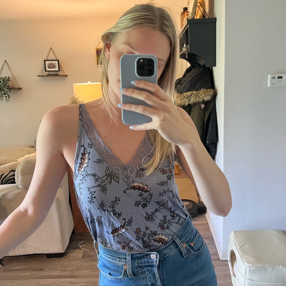 Floral lace tank top